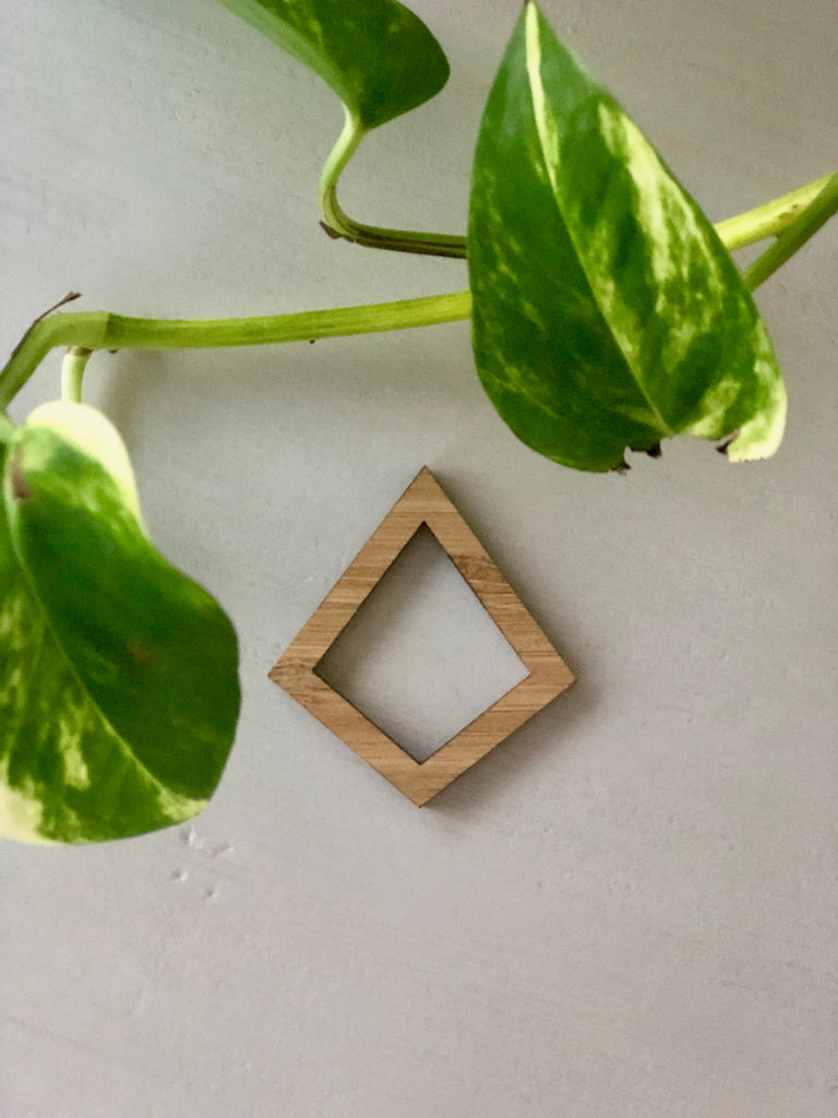Bamboo Pendant Frame - Diamond - 10 Pack