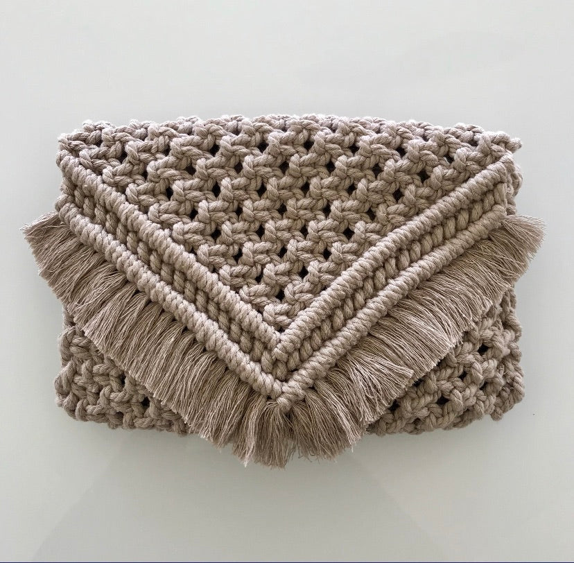 Charity Macrame Clutch Purse Pattern