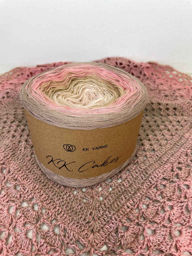 Fantasy Cotton Cake - Blush