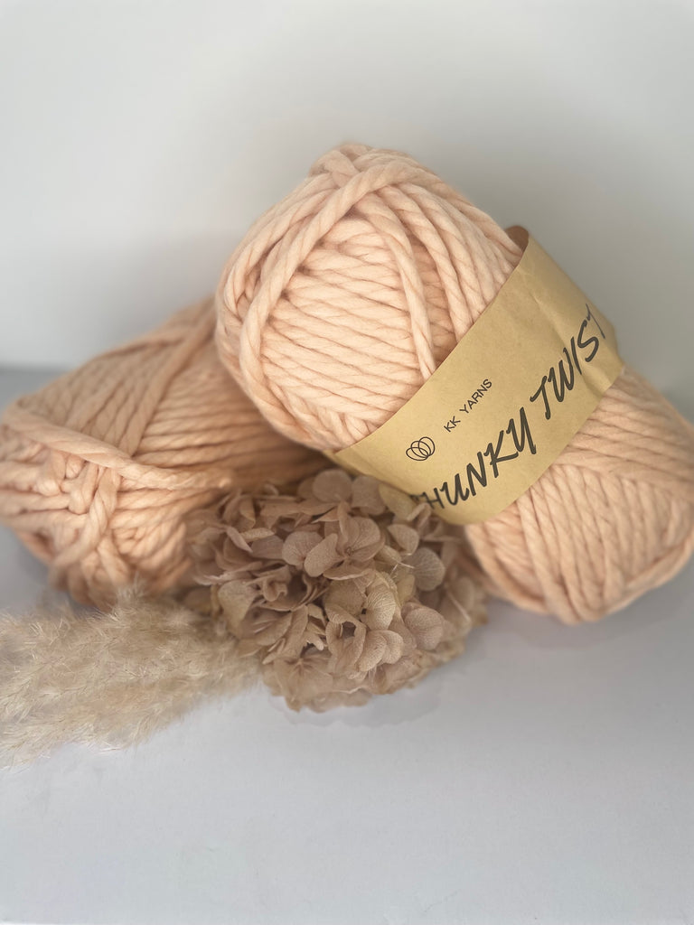 Chunky Twist 3ply Yarn - Soft Peach